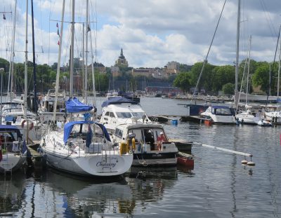 Skimming to Stockholm